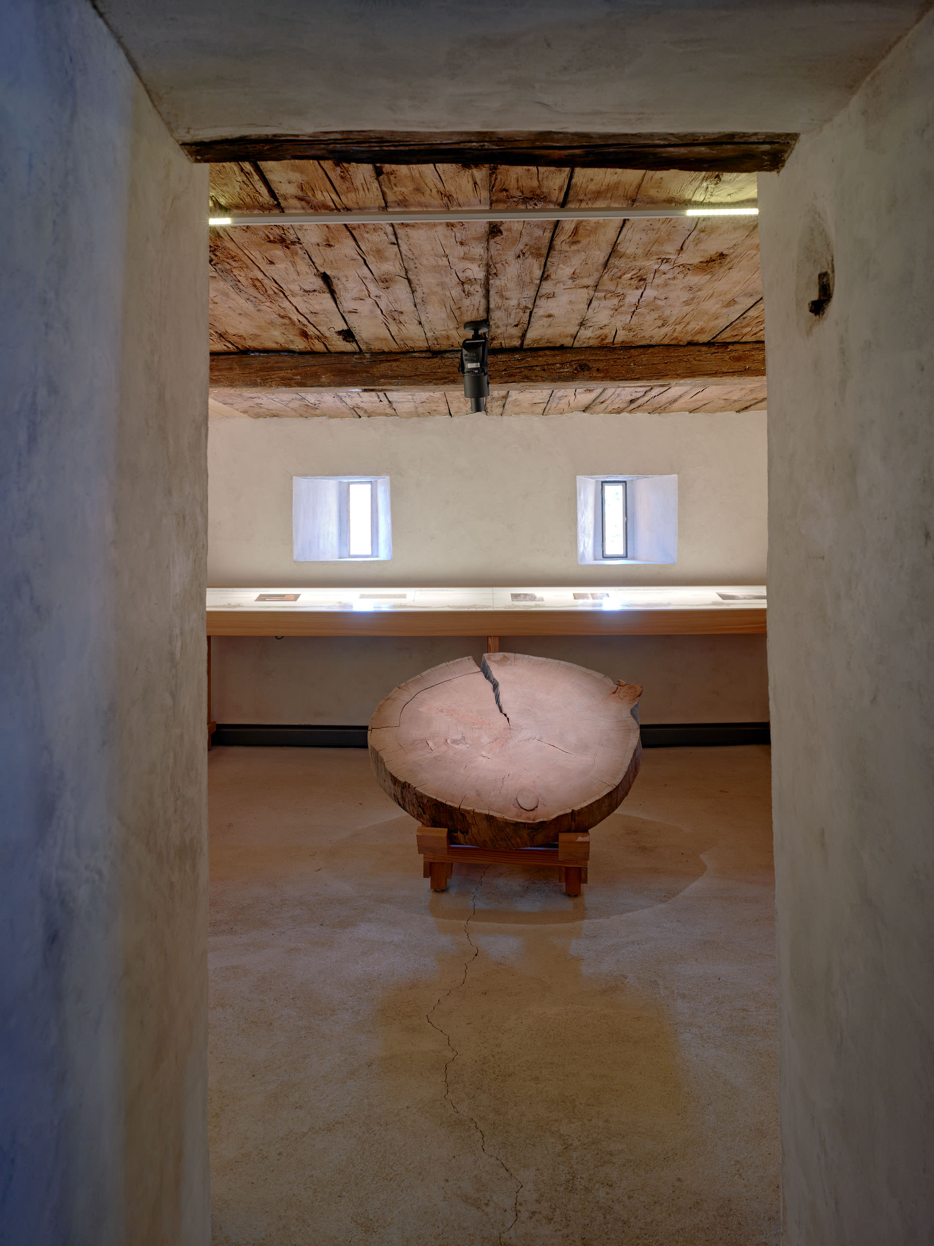 E13451 ALPA 038762 j2560